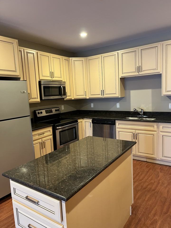 7451 Lions Gate Parkway #7451 - Photo 3 of 14