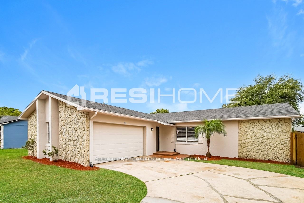 2060 Las Palmas Cir - Photo 3 of 18