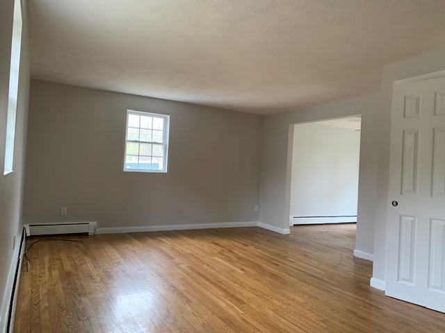 33 Atherton Rd - Photo 3 of 12