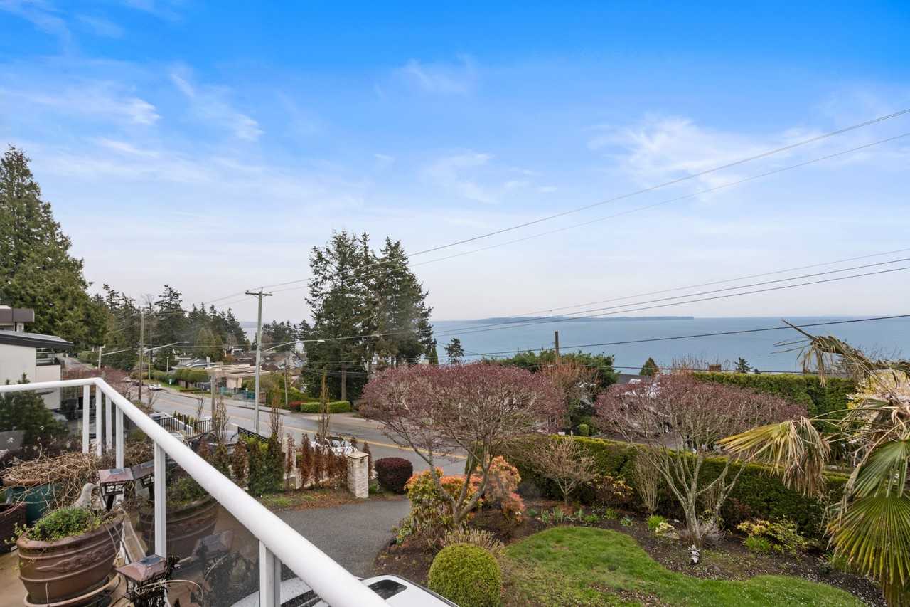 13155 Marine Drive - Photo 6 of 35