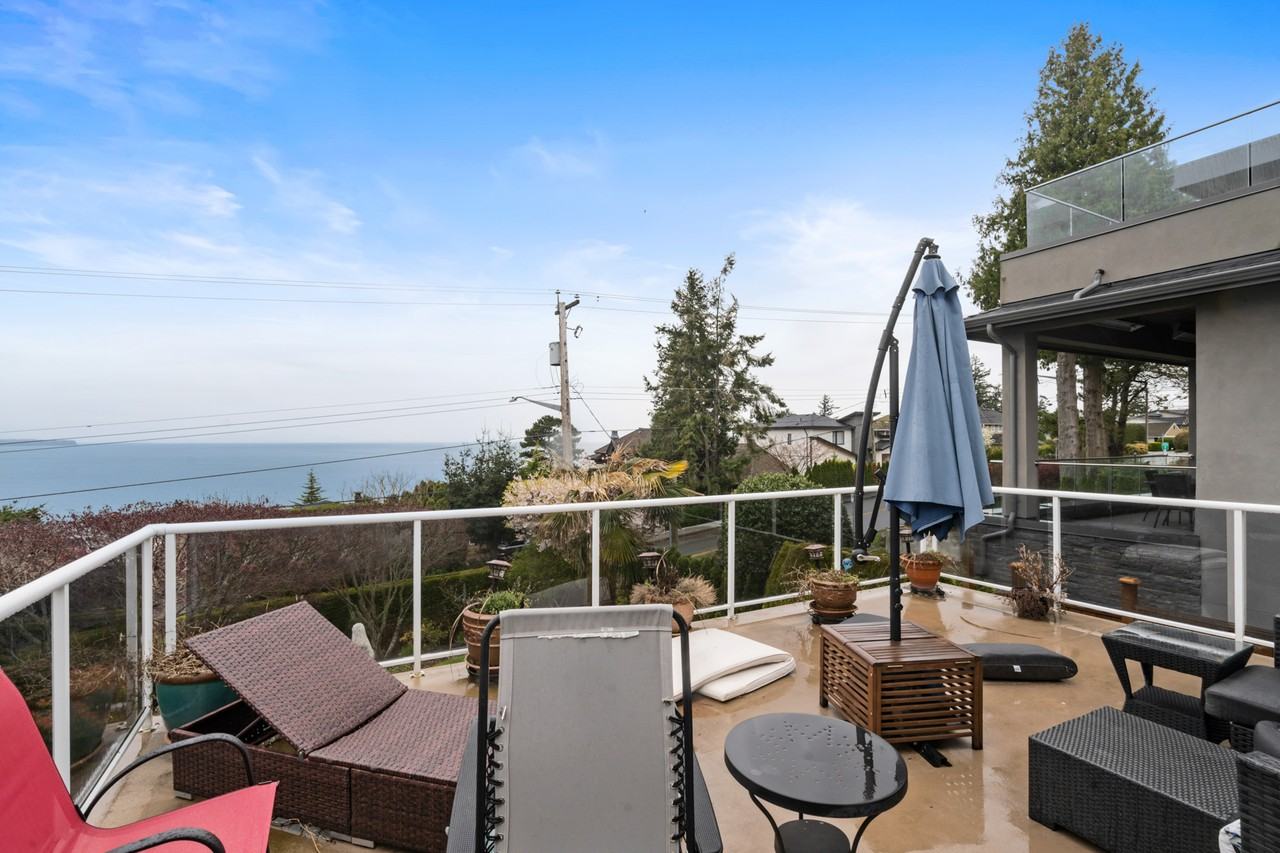 13155 Marine Drive - Photo 3 of 35