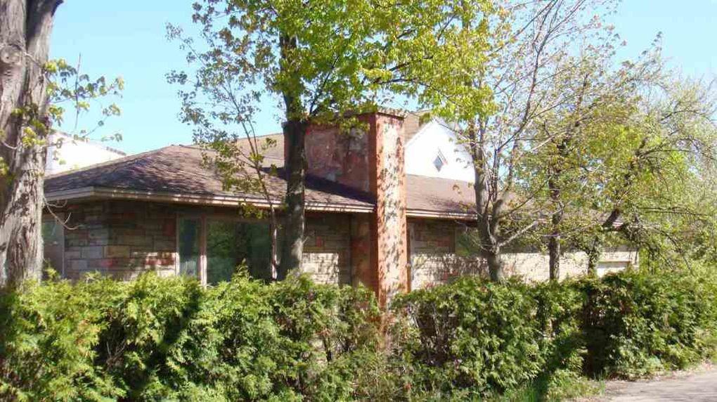 444 Hancock St #NA - Photo 2 of 11