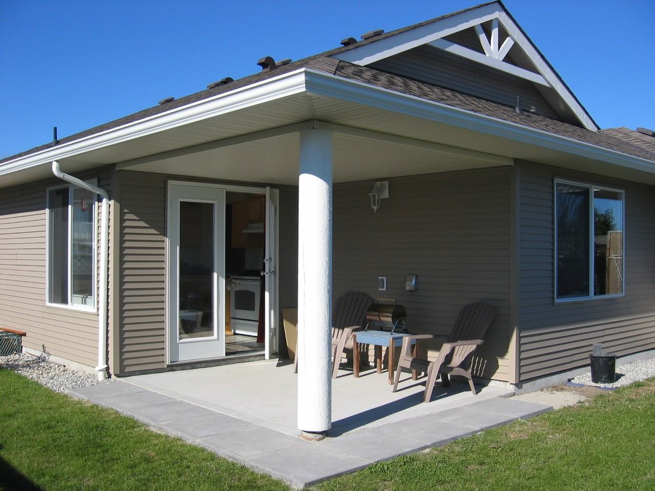 5688 Emily Way - Photo 2 of 6