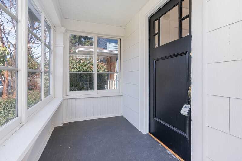 4814 36th Ave Ne - Photo 2 of 22