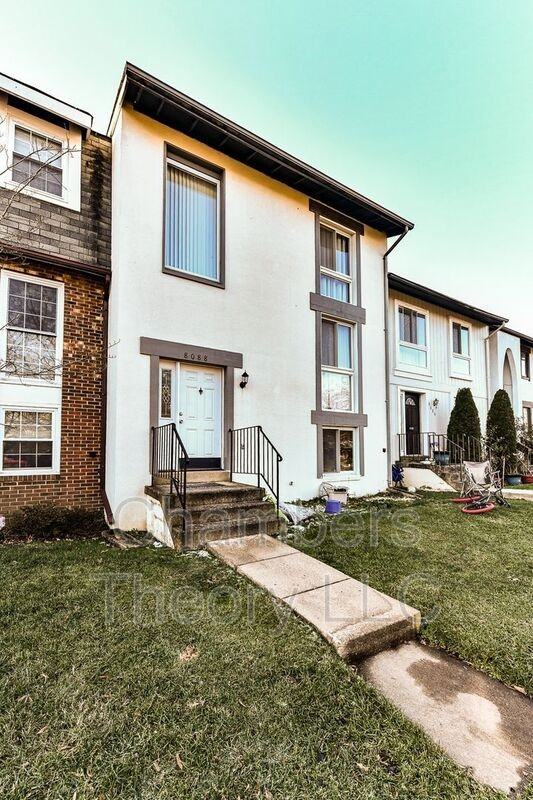 8088 Edinburgh Dr - Photo 2 of 41