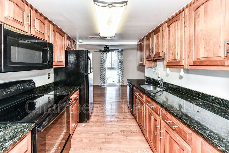 8088 Edinburgh Dr - Photo 4 of 41