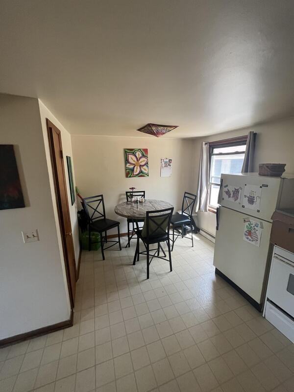 4 1221 - Photo 2 of 13