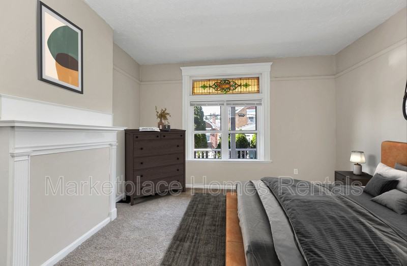 132 Evergreen Ave - Photo 2 of 20