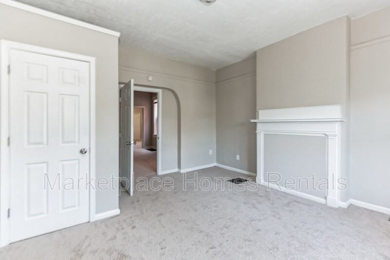 132 Evergreen Ave - Photo 3 of 20