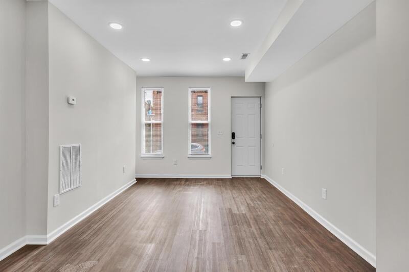 1126 Sargeant St - Photo 5 of 36