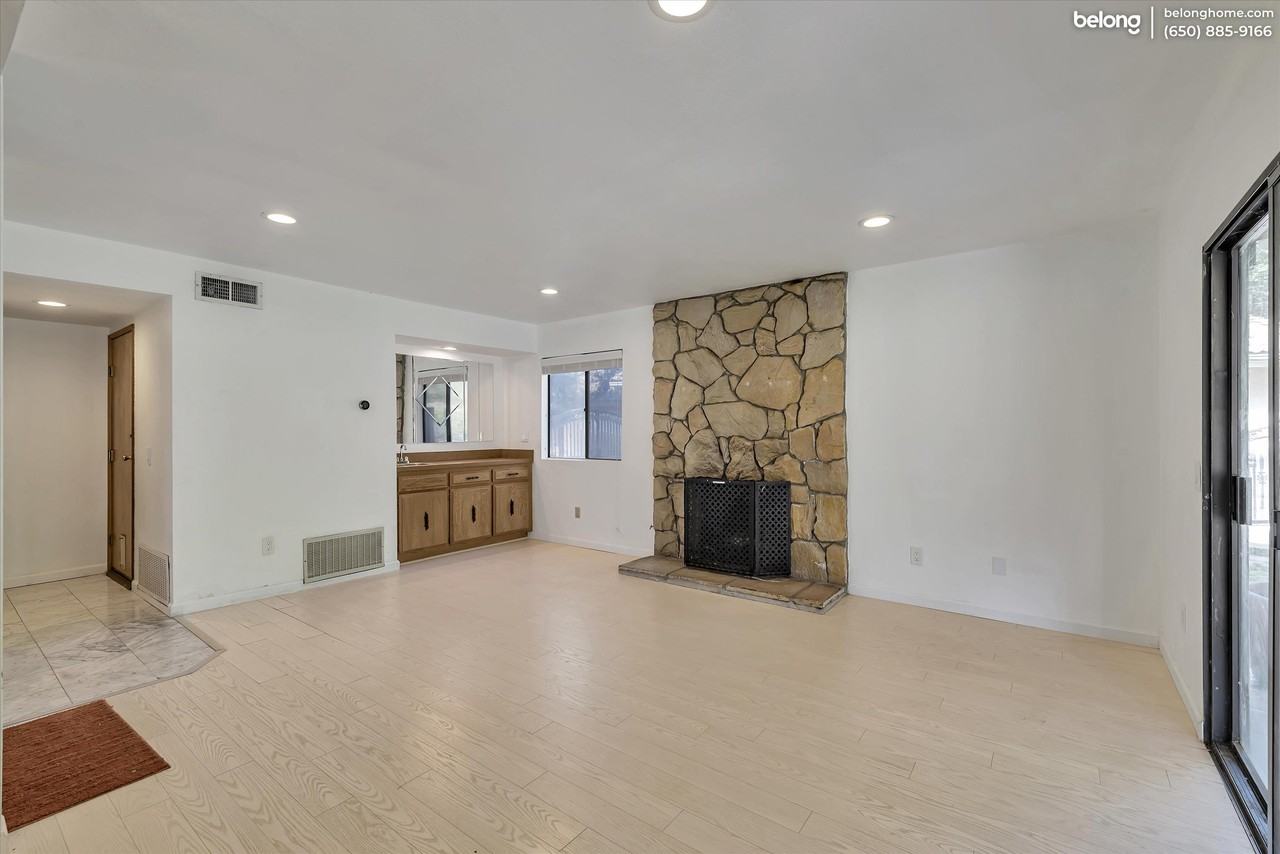 3343 Brookridge Rd - Photo 2 of 19