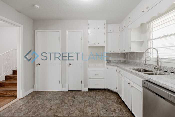 609 Mitchell Cir - Photo 2 of 17