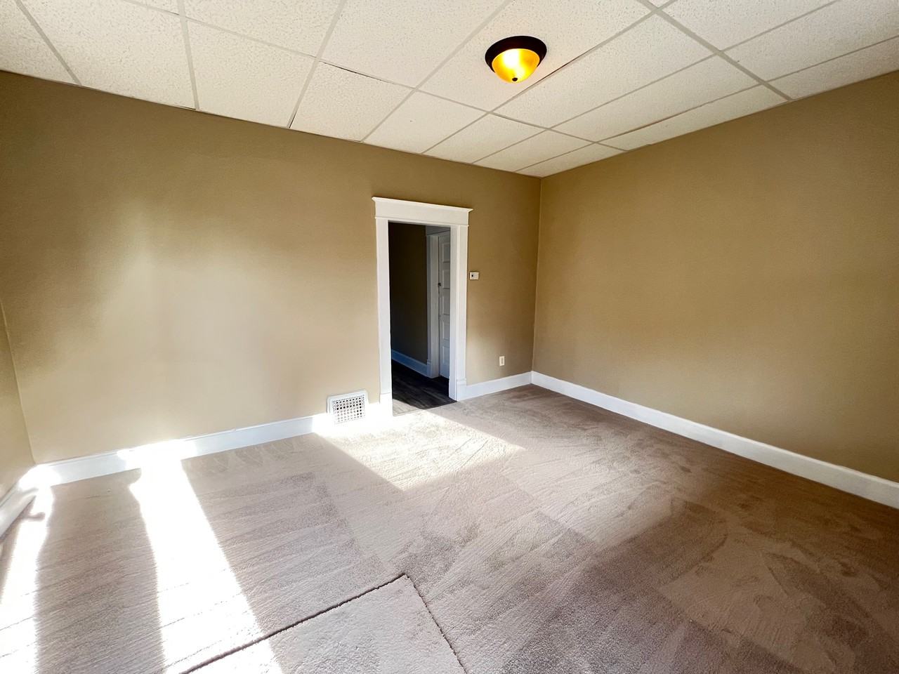 816 Hickory St #1 - Photo 2 of 14