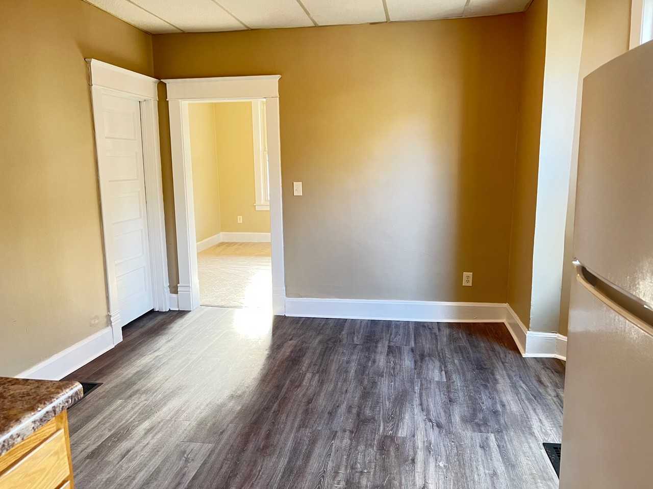 816 Hickory St #1 - Photo 3 of 14