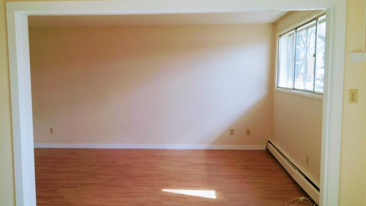 Leslie Ann Manor Apartments 10756 81 Ave Nw, Edmonton, AB T6E 1Y3