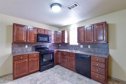 401 S Fargo St #B - Photo 4 of 20