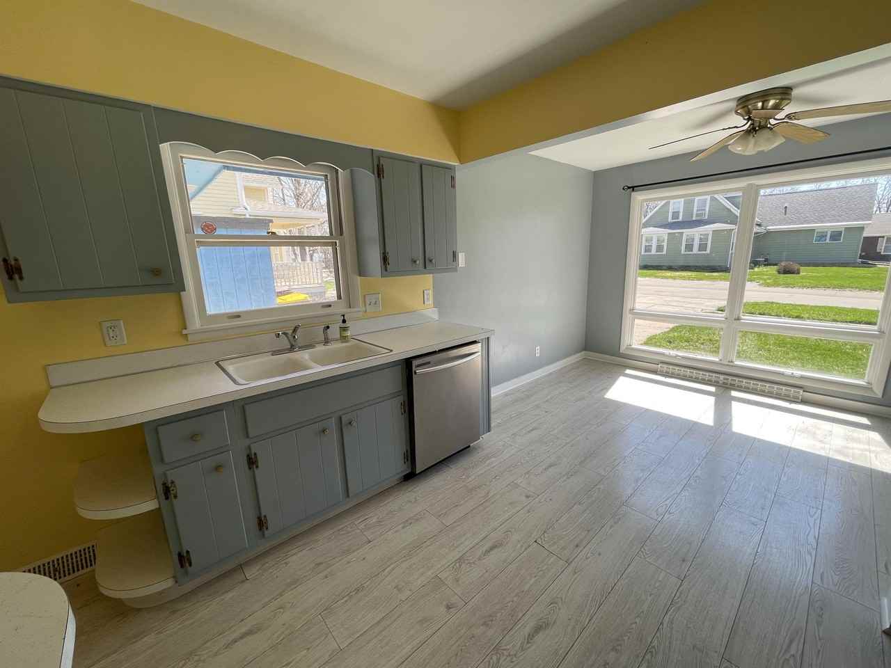 303 Grove St #1 - Photo 2 of 18