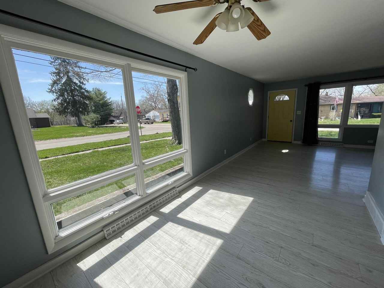 303 Grove St #1 - Photo 3 of 18