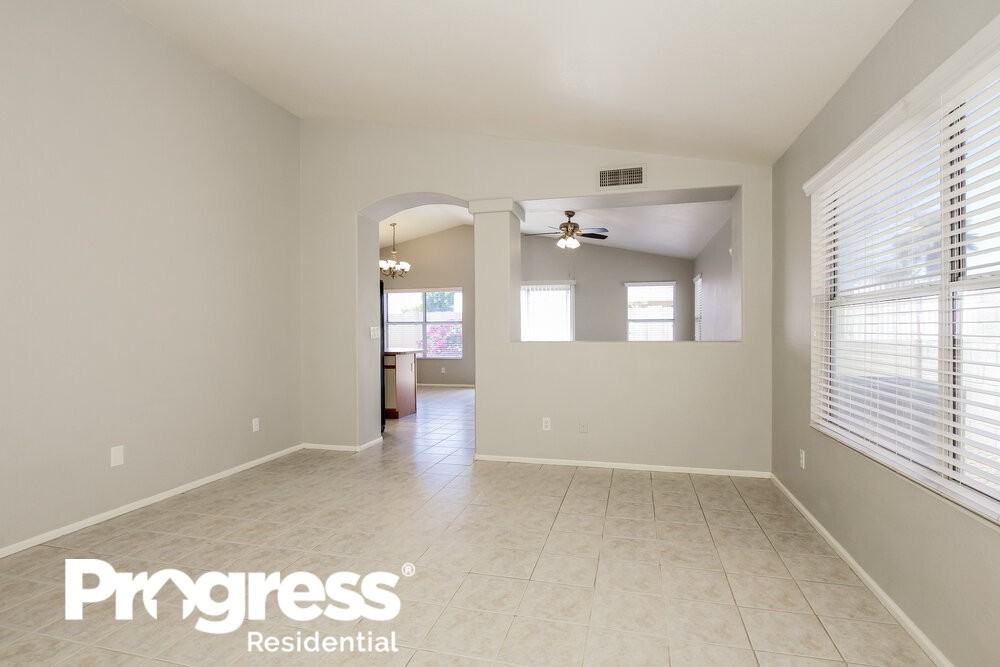 15663 W Ripple Rd - Photo 3 of 16