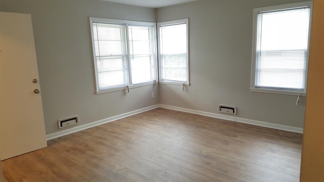 1114 10th Avenue Northwest - Photo 3 of 12