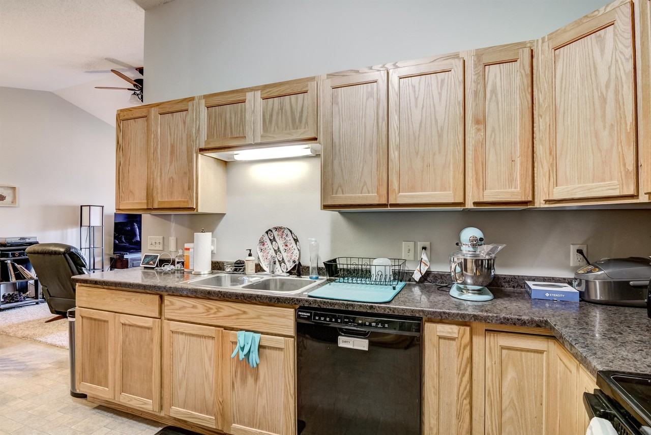 1879 Southridge Ave #1 - Photo 3 of 27