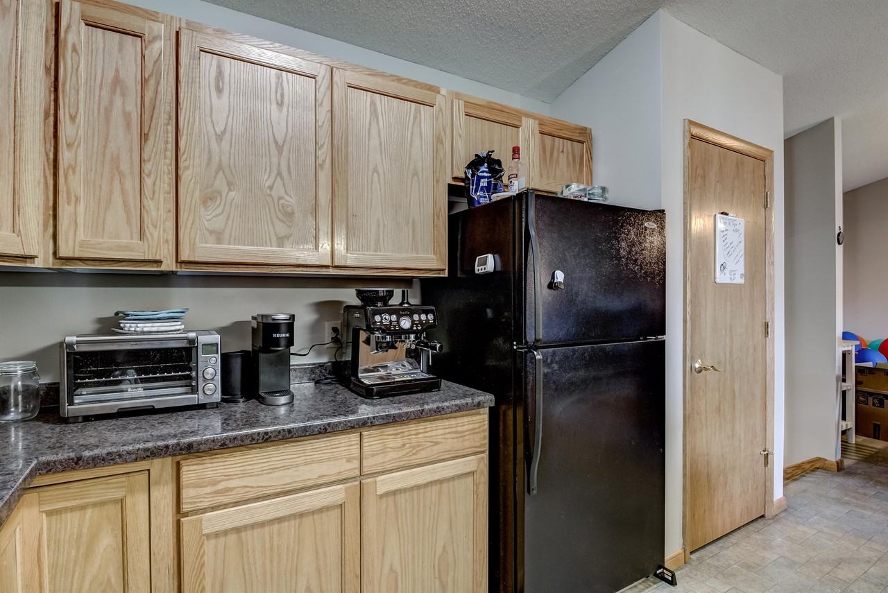 1879 Southridge Ave #1 - Photo 5 of 27