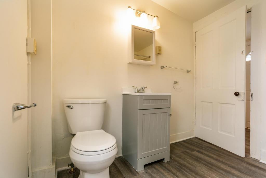 333 Madison St - Photo 5 of 6