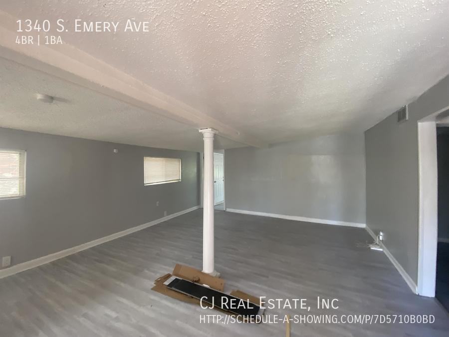 1340 S Emery Ave - Photo 3 of 10