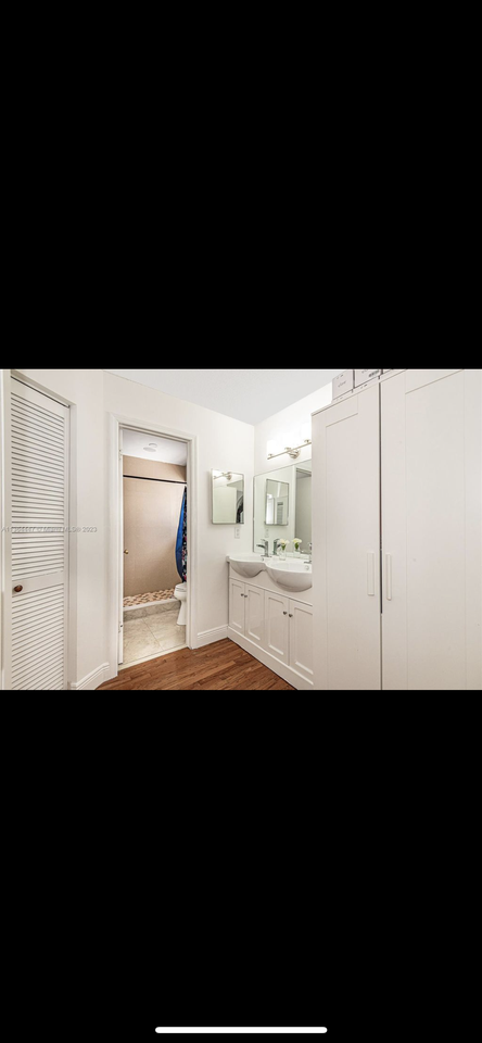 15565 Sw 63rd Ter #NA - Photo 2 of 14