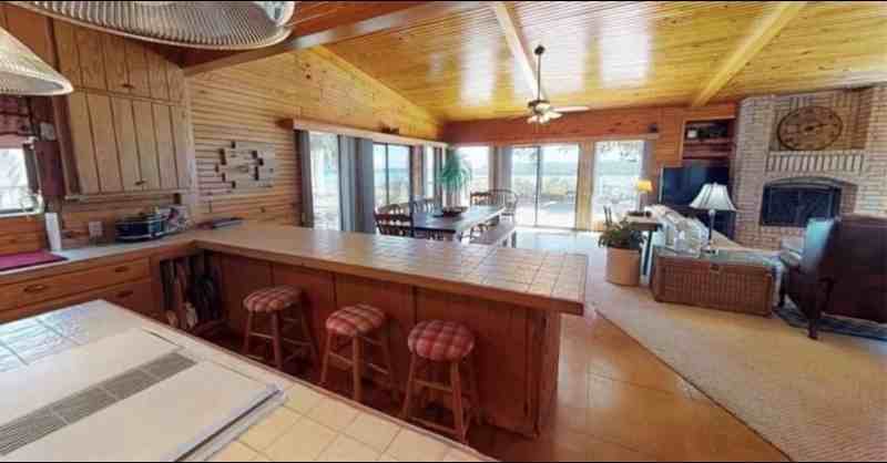 594 Country Oaks Ln - Photo 2 of 20