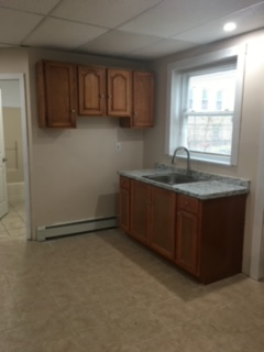 246 Summer St - Photo 2 of 11