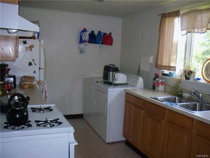 17 Mill St - Photo 3 of 7