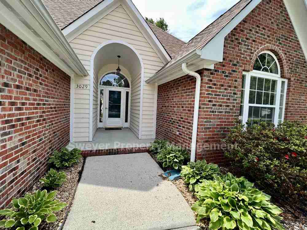 3029 Weatherby Ct - Photo 3 of 33