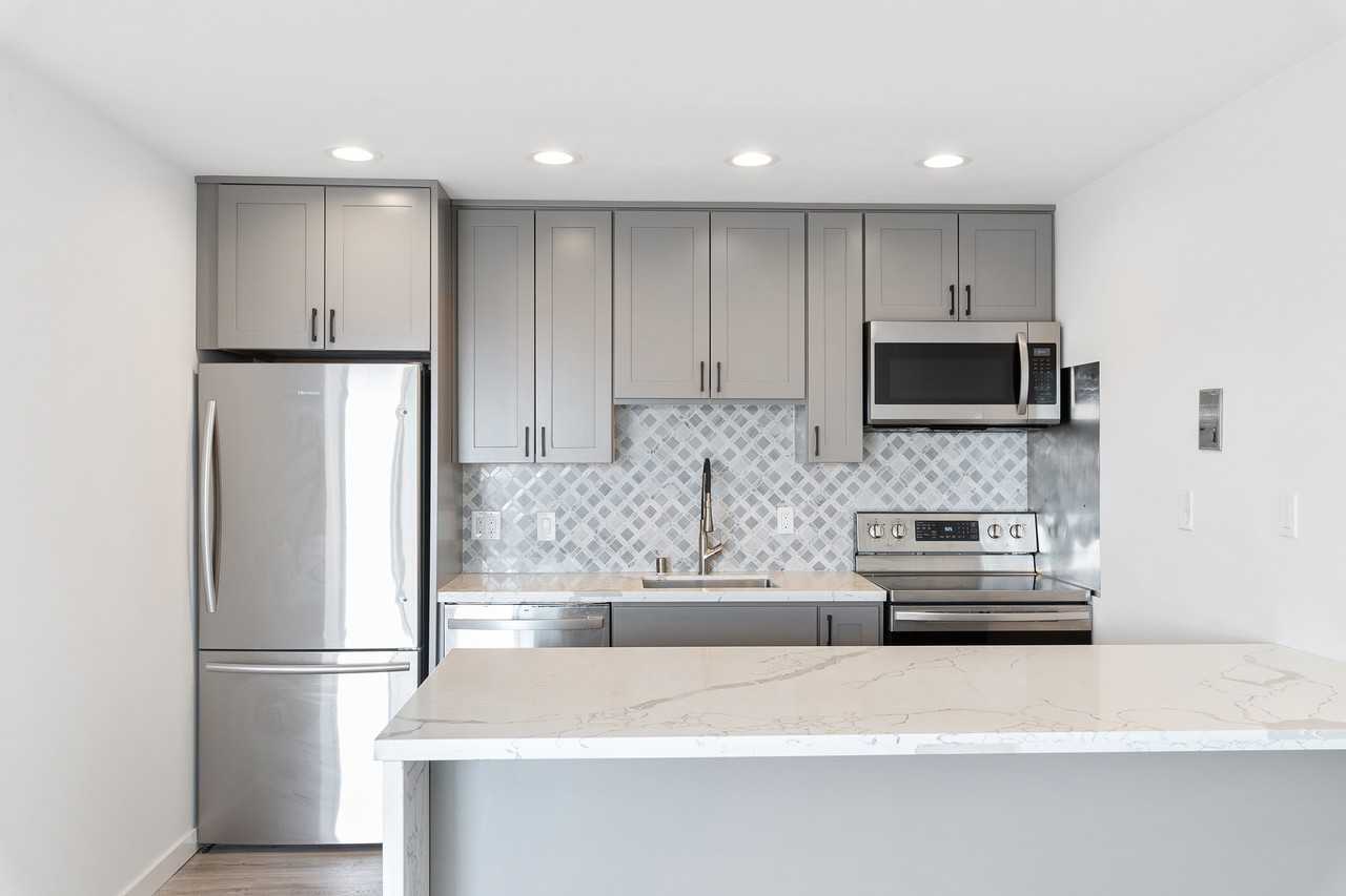 311 Corbett Avenue #13