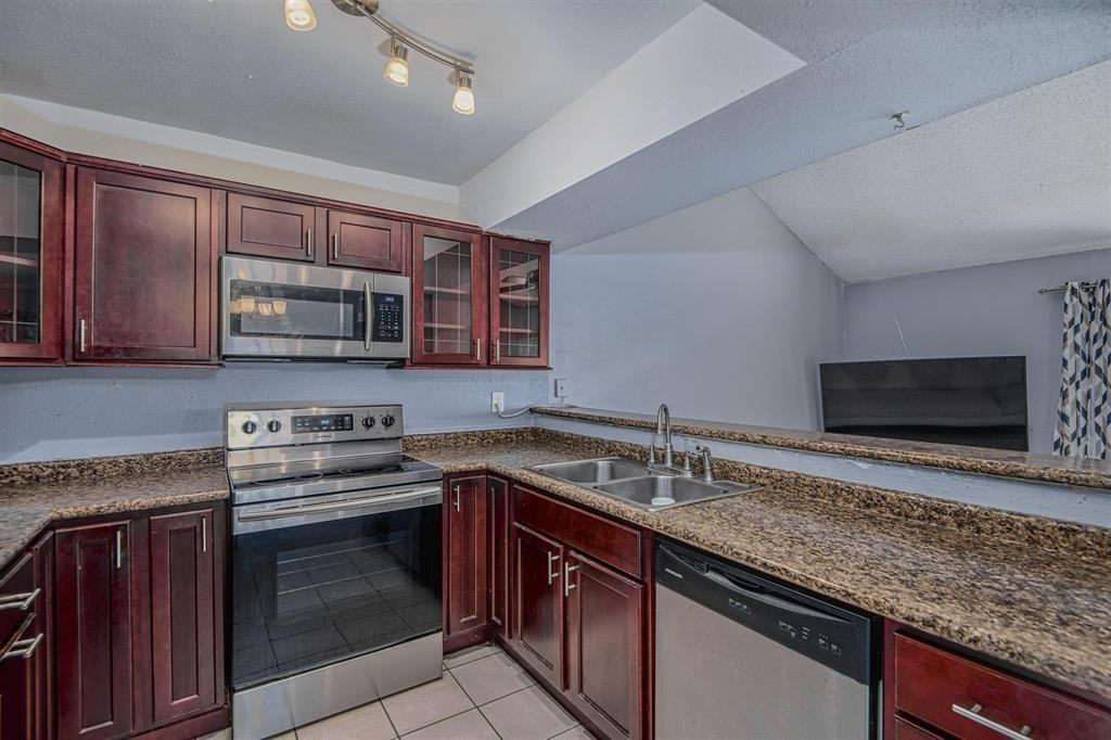 12510 Newbrook Dr #223 - Photo 6 of 10