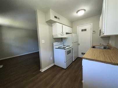 3511 Barberry Avenue Northwest - Photo 2 of 10