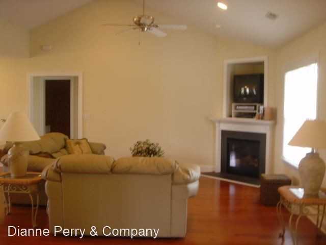 211 Harvester Ct - Photo 3 of 19