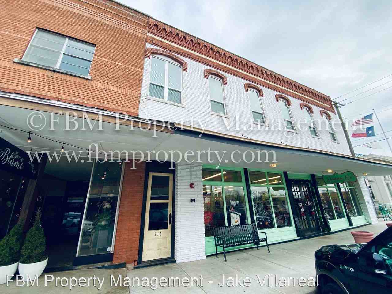 315 S Rogers Street Apartments 315 S Rogers St, Waxahachie, TX 75165