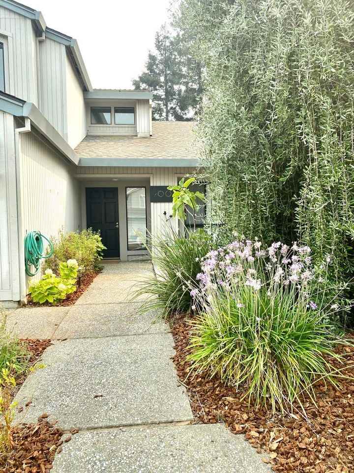 2001 Imperial Ave - Photo 2 of 18