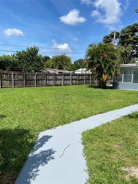 6115 Cresthaven Ct - Photo 2 of 8