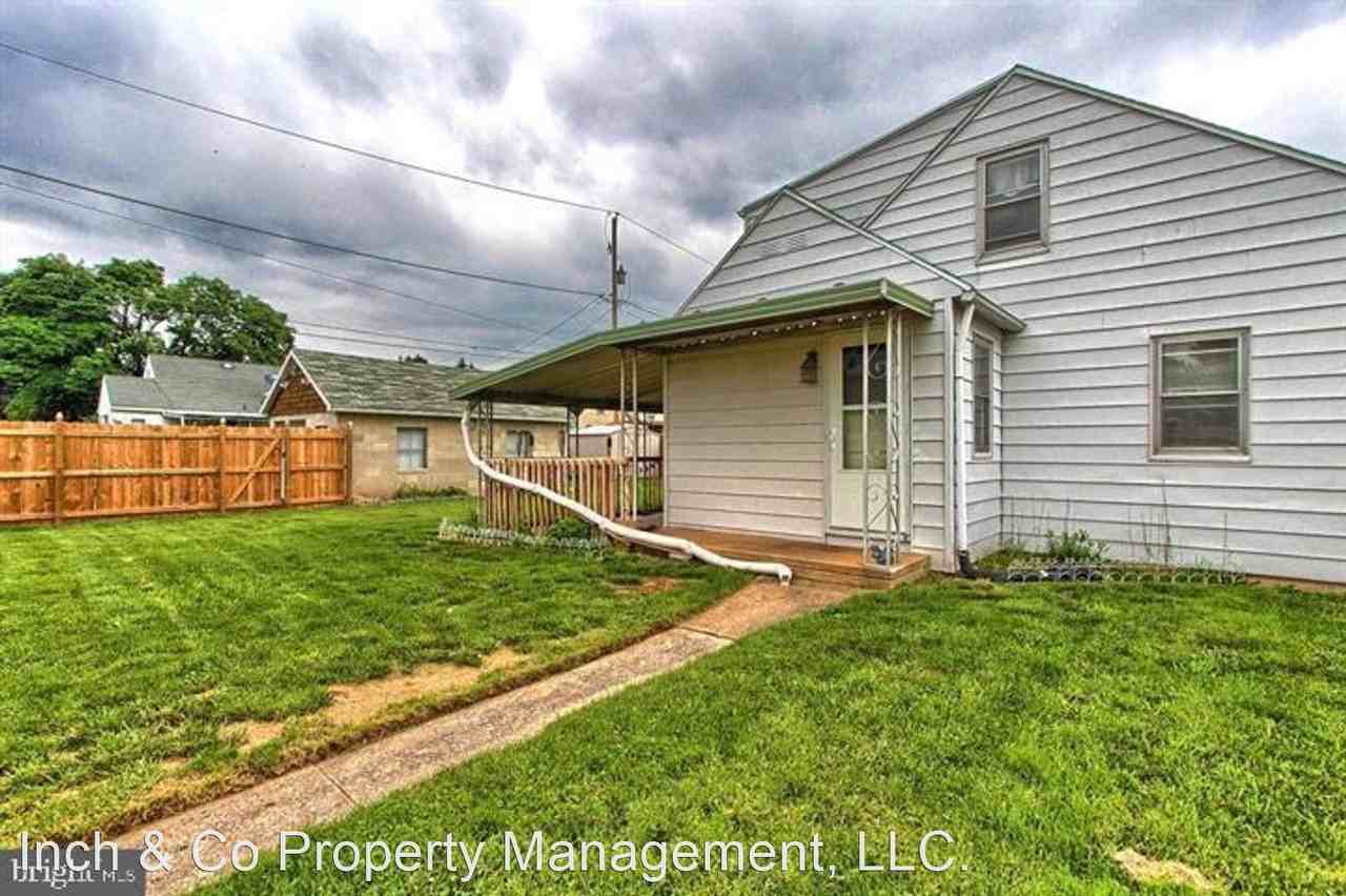 725 Parkway Blvd - Photo 3 of 17