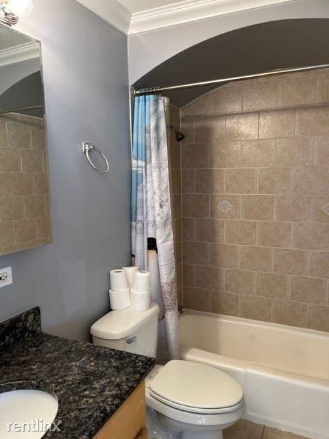 5031 N East River Rd #1B - Photo 2 of 9