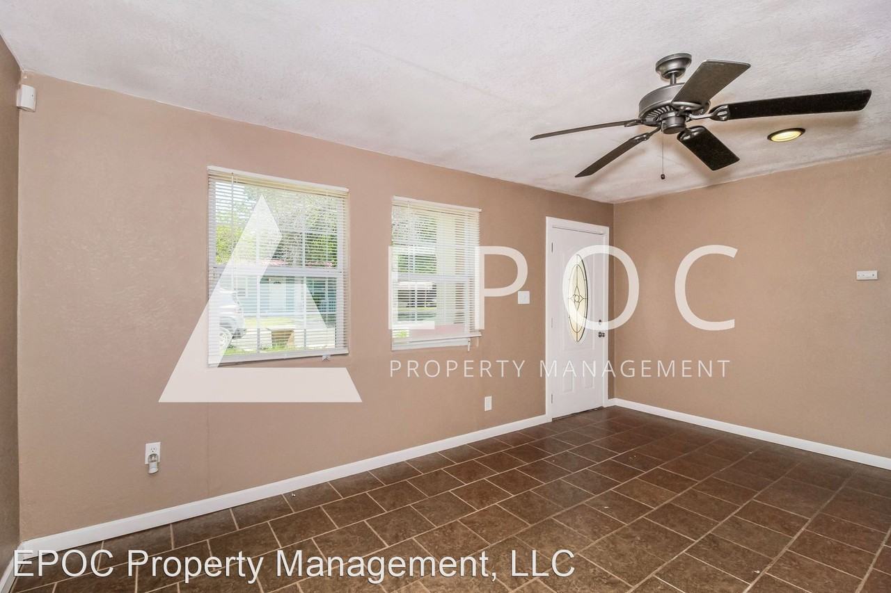 4801 Renick Ranch Rd - Photo 2 of 15