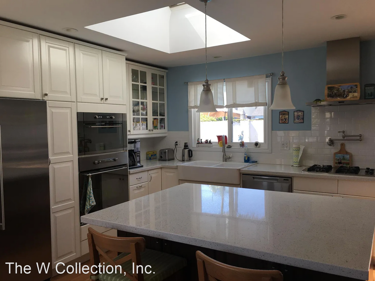 2761 Saint Albans Dr - Photo 3 of 6