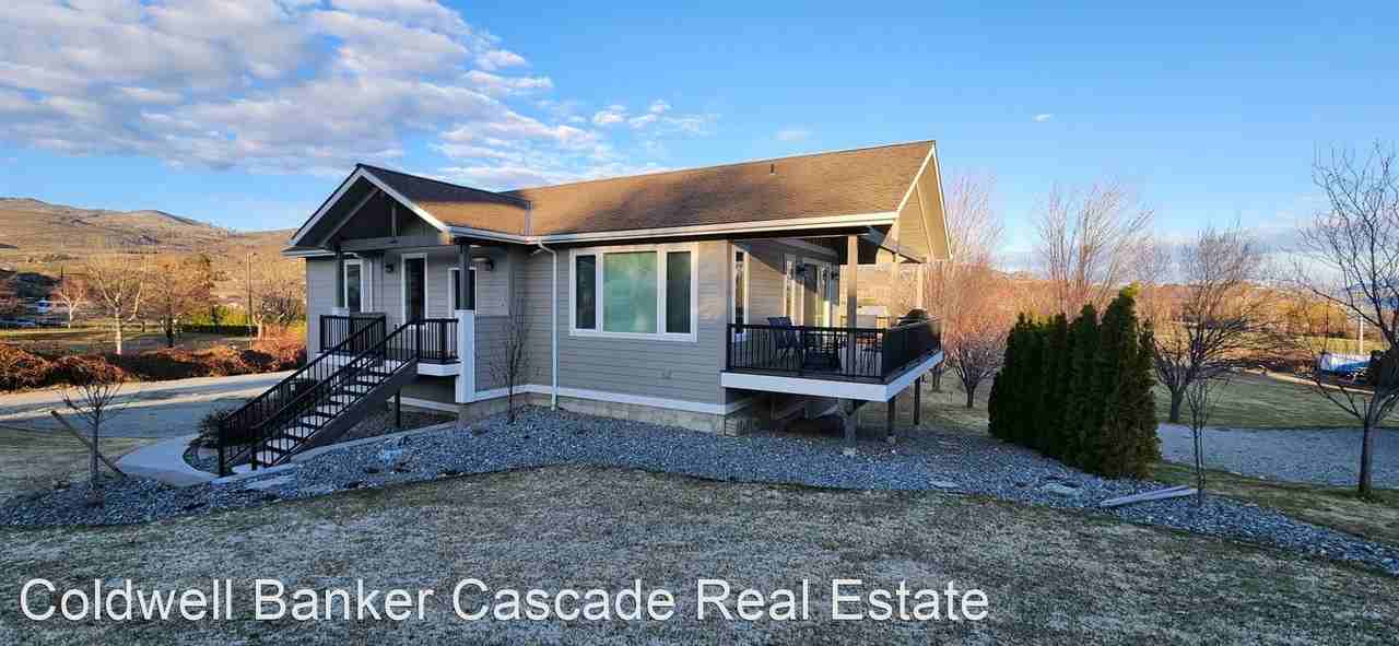 49 Tara Lane - Photo 2 of 27