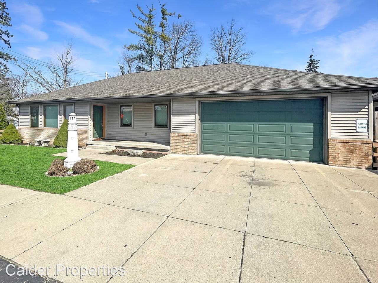 141 S Main - Photo 2 of 29