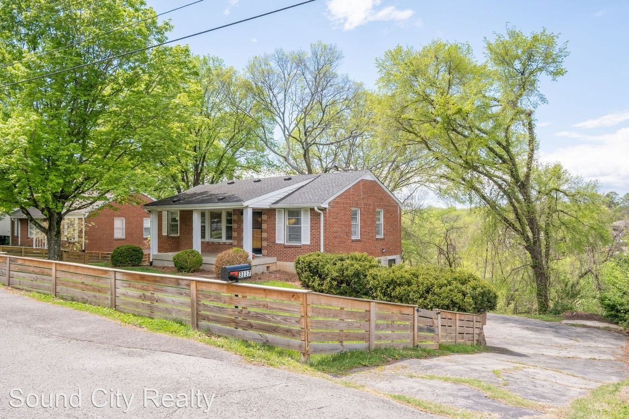 3117 Lake Park Dr - Photo 3 of 28