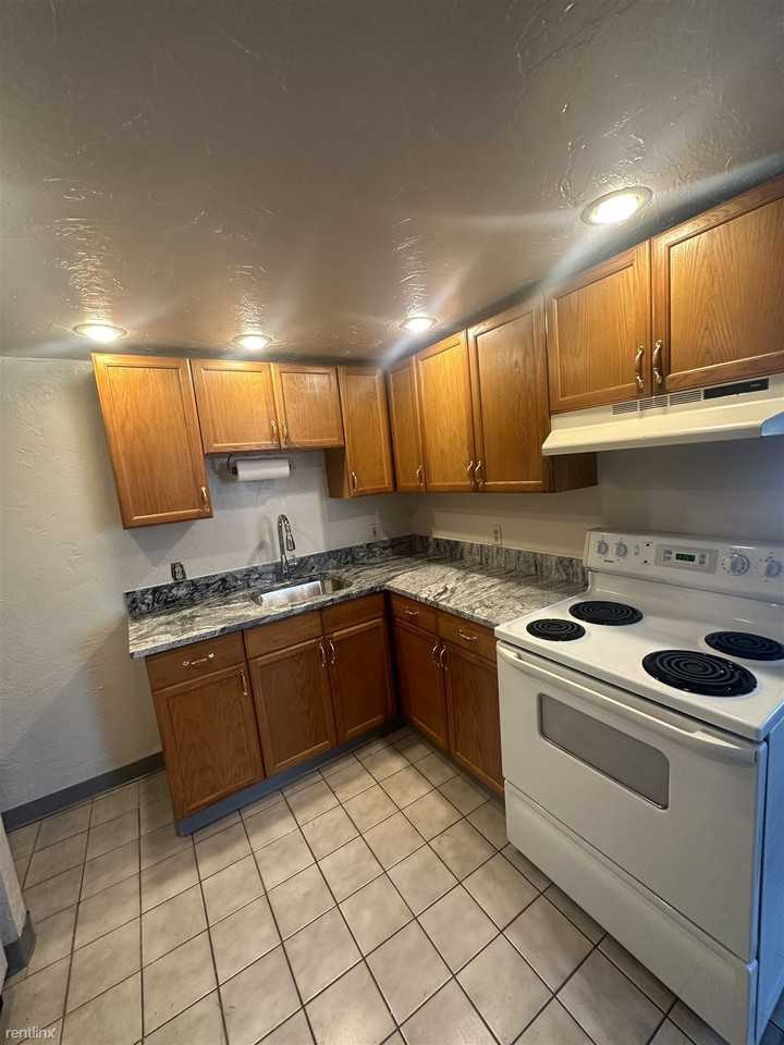 606 Beach St #5 - Photo 2 of 21