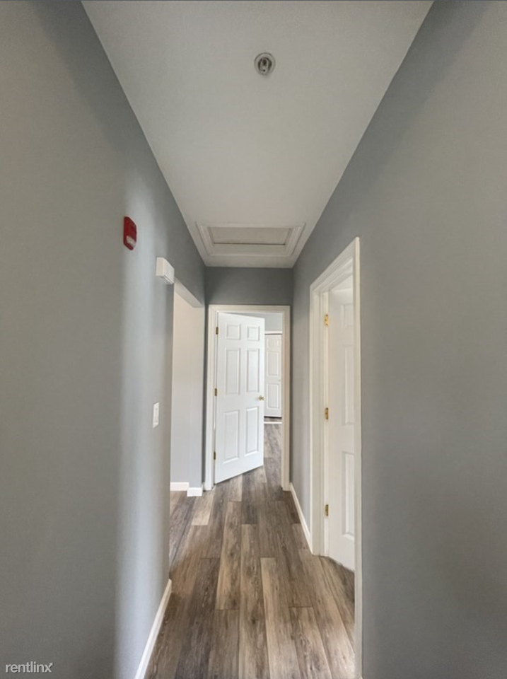 19 Oak Ct - Photo 3 of 16