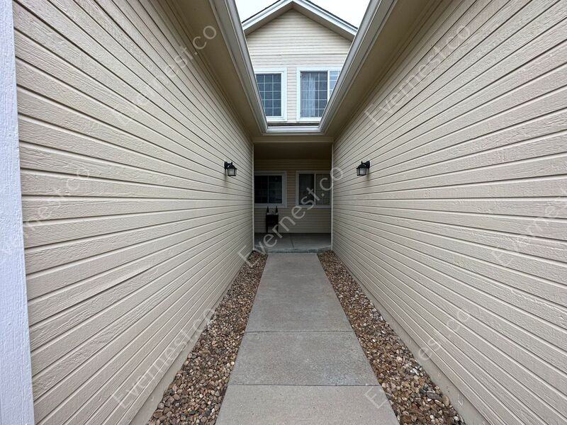 12103 E 2nd Dr - Photo 3 of 22